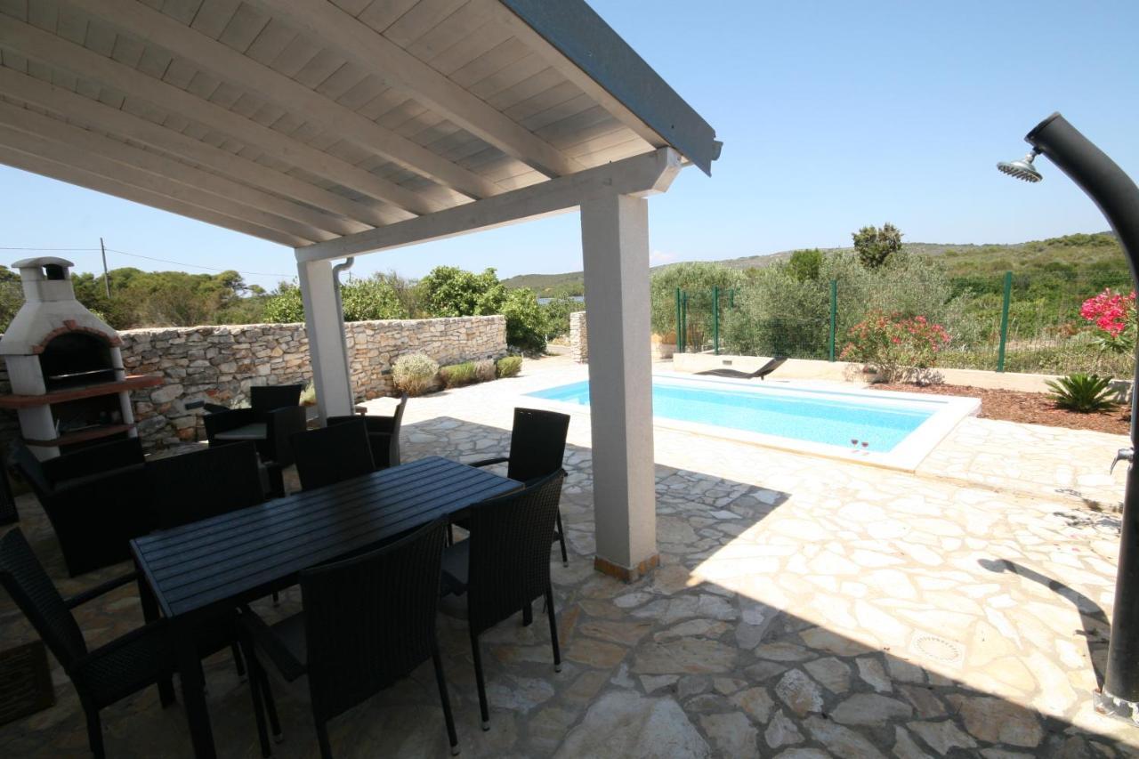 House Sakarun With Swimming Pool Villa Veli Rat Exterior foto